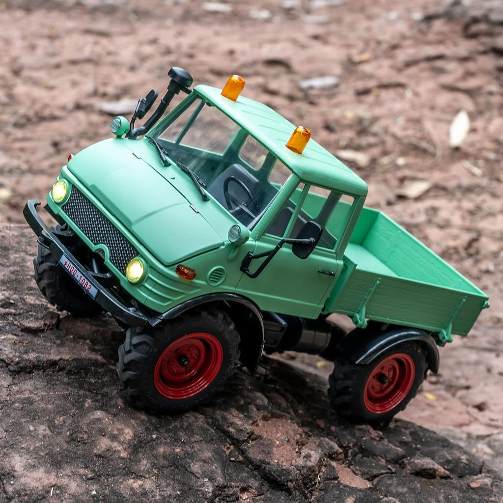 1/18 RC Crawler RTR 3-Ch 2.4GHz 4WD RC Car with LED Lights P9340